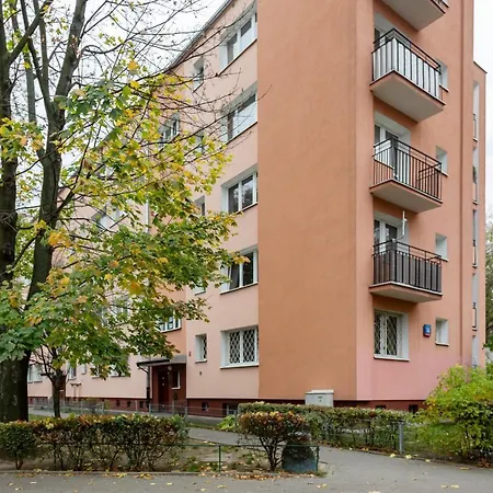 Two-bedroom Family Esperanto Next To Klif By Renters Apartment